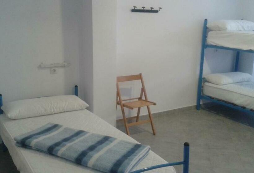 تختخواب در اتاق مشترک, Albergue @ Muxia