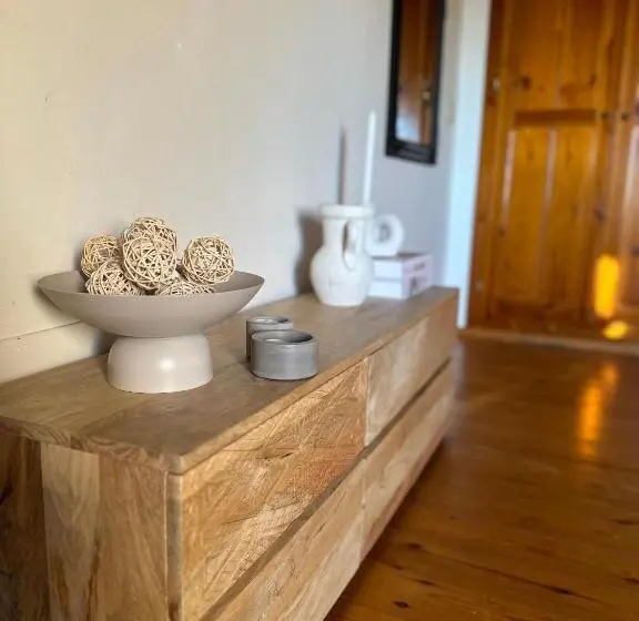 سوییت با چشم‌انداز دریا, B&b La Vista Brava