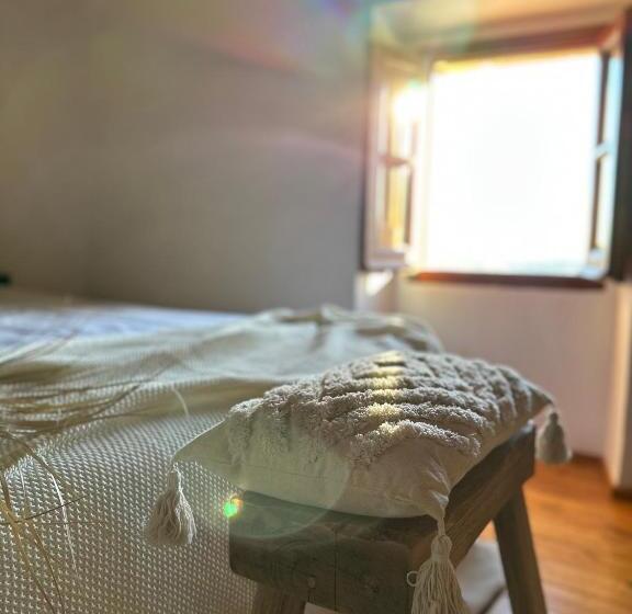 سوییت با چشم‌انداز دریا, B&b La Vista Brava