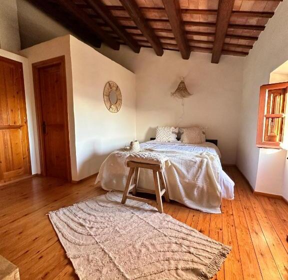 سوییت با چشمانداز دریا, B&b La Vista Brava