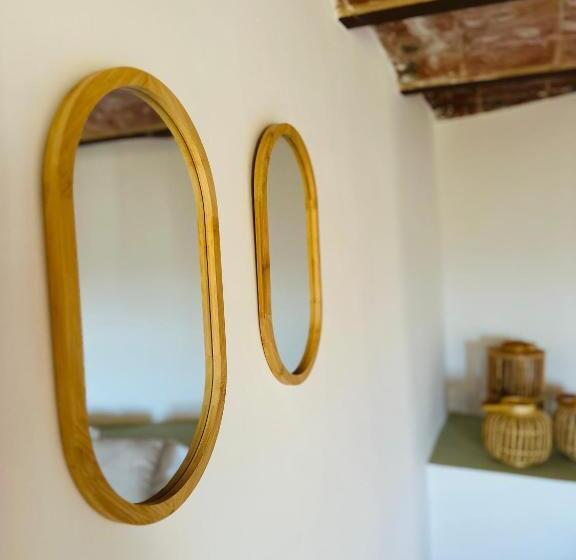 اتاق خانوادگی با چشمانداز دریا, B&b La Vista Brava