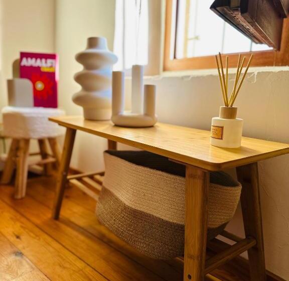 اتاق خانوادگی با چشمانداز دریا, B&b La Vista Brava