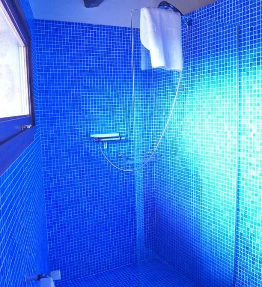 سوییت سوپریور با چشمانداز دریا, B&b La Vista Brava