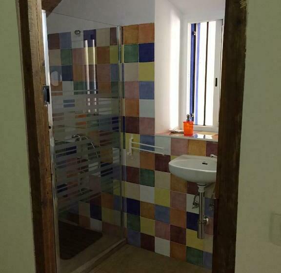 غرفة قياسية ثلاثية, Hostel Cañaveral