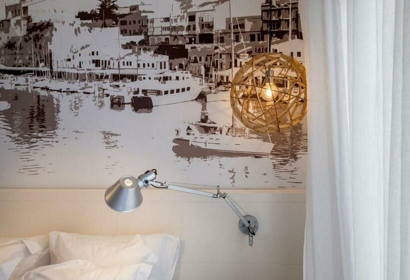 غرفة قياسية, Abril 37