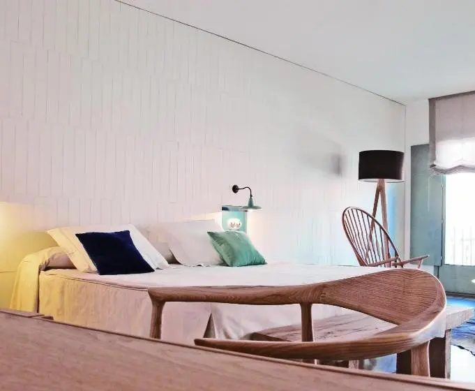 Standard-huone, Ayllon
