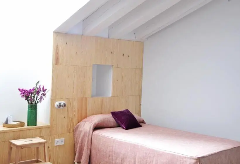 Standard-huone, Ayllon