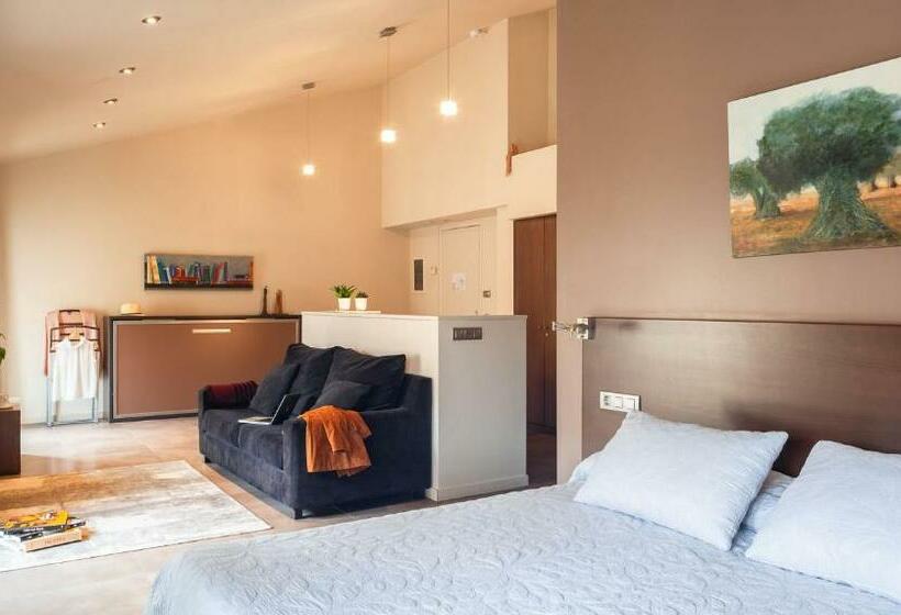 套房, Casa Marcial