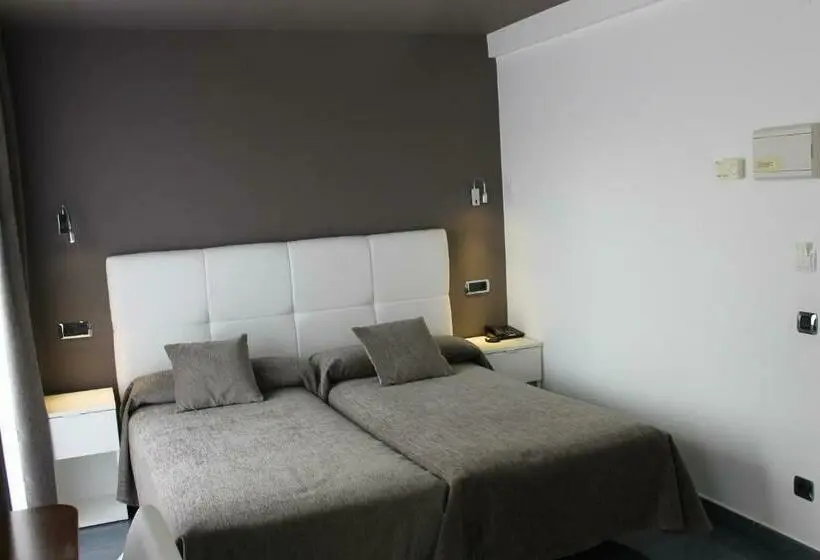Standardzimmer, El Salt