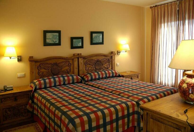 חדר סטנדרט לשלושה, Garabatos