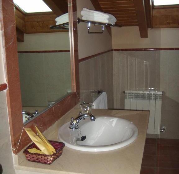 מיטת קינג בסוויטה, Garabatos