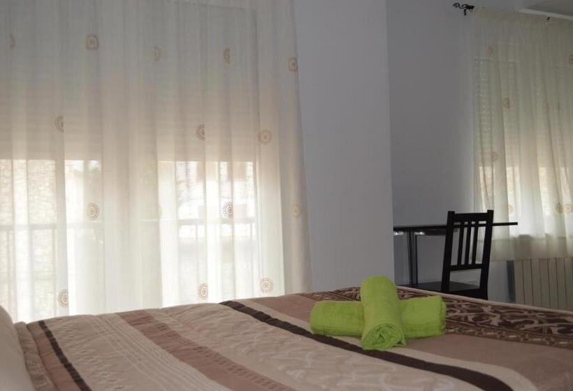 Семейный Номер, Hostal Rural Amador