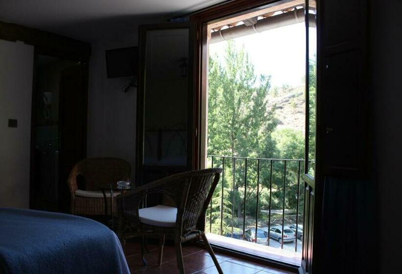 스탠다드 발코니 룸, Mesón Del Gallo