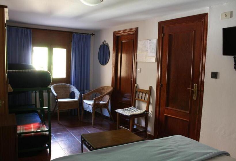 4인용 스탠다드 룸, Mesón Del Gallo