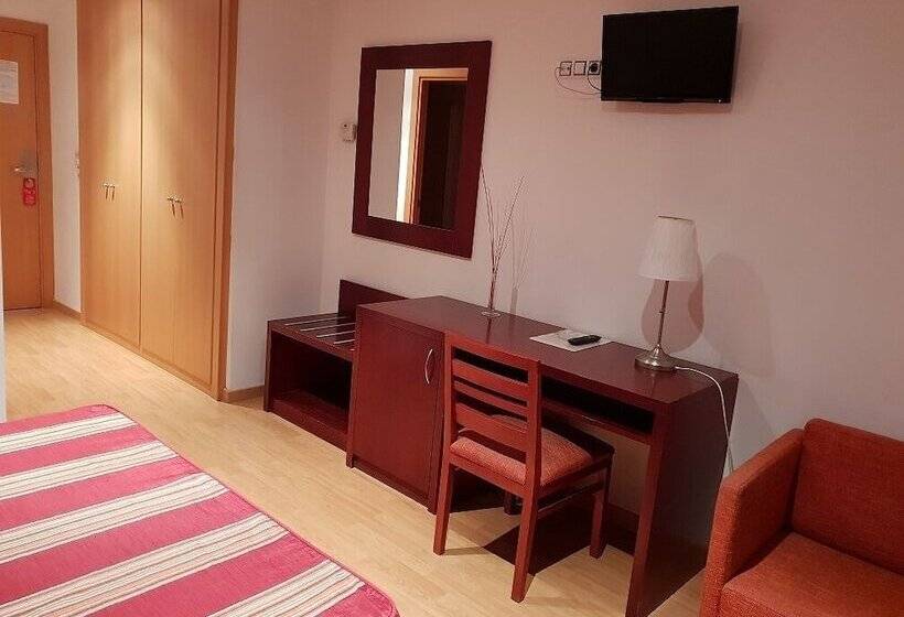 غرفة قياسية ثلاثية, Norte