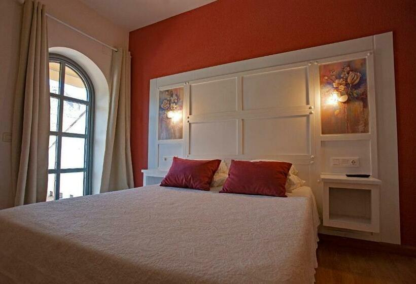 غرفة قياسية مزوَّدة بتراس, Posada Real Quinta De La Concepción