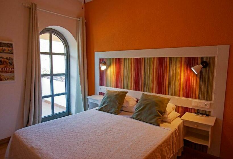 غرفة قياسية مزوَّدة بتراس, Posada Real Quinta De La Concepción