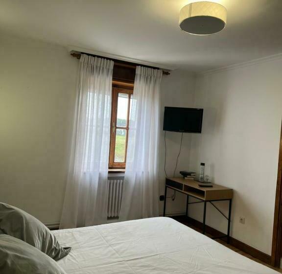 غرفة قياسية, Regueiro