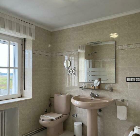 غرفة قياسية, Regueiro