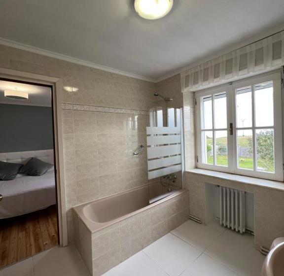 غرفة قياسية, Regueiro