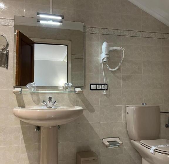 جناح مزود بتراس, Regueiro