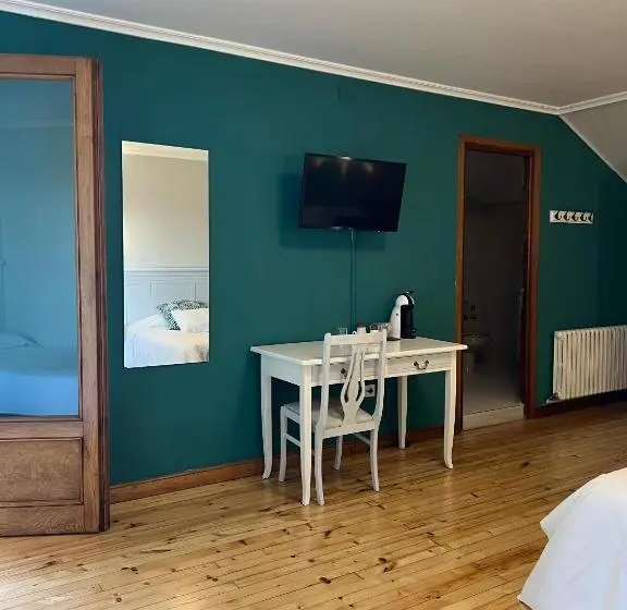 Suite with Terrace, Regueiro