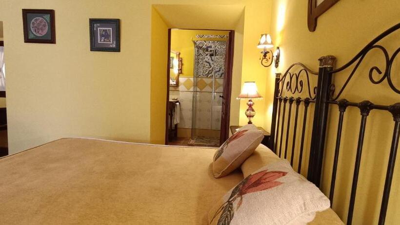 جناح, Rural Posada Los Caballeros