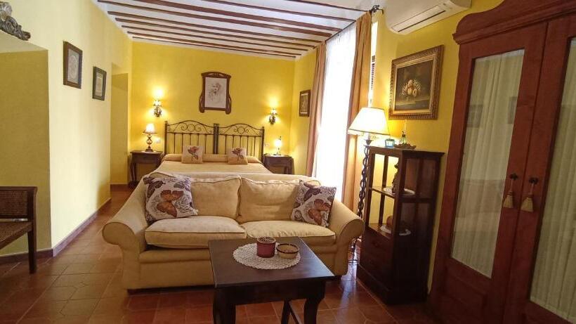 جناح, Rural Posada Los Caballeros