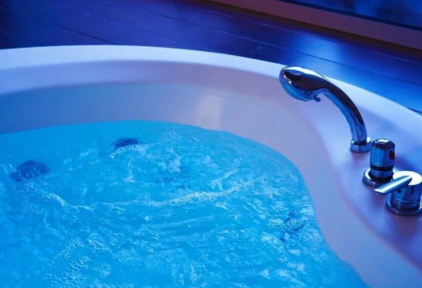 高级大房间, Shhh