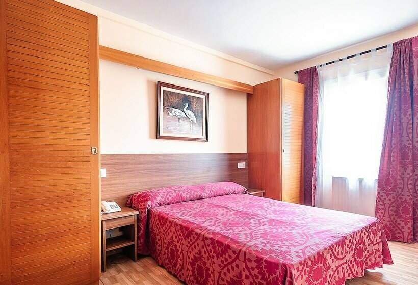 스탠다드 룸, Silvia