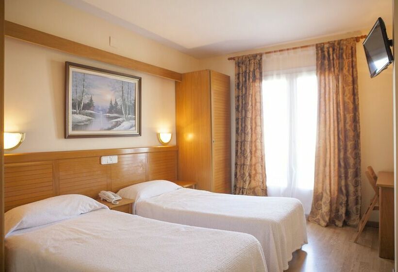 스탠다드 룸, Silvia