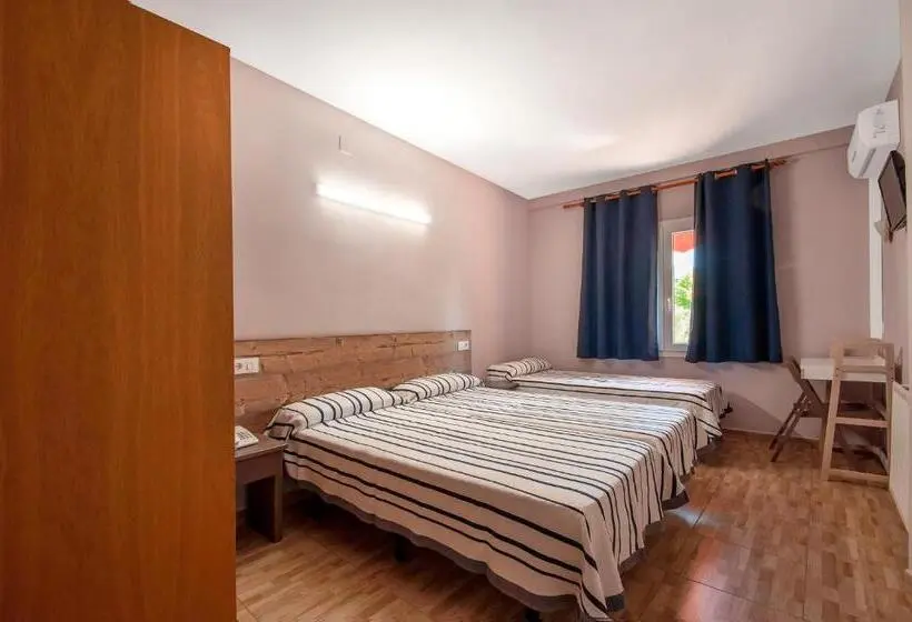 Chambre Triple Standard, Silvia