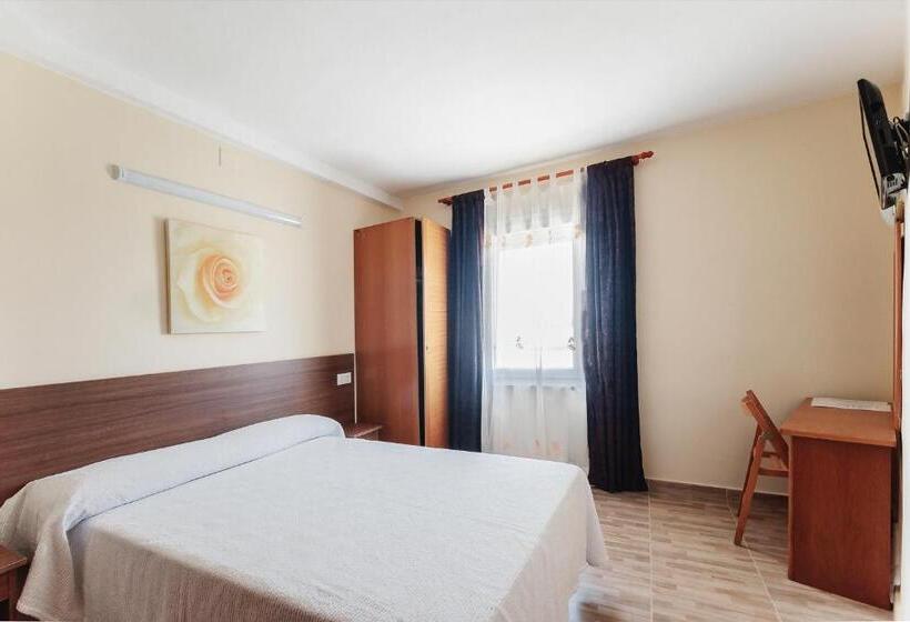 스탠다드 싱글 룸, Silvia