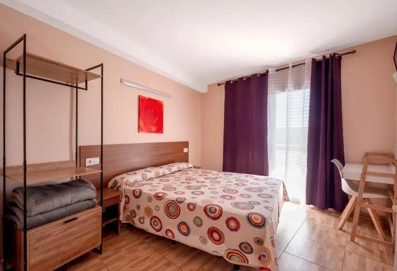 Chambre Standard avec Balcon, Silvia