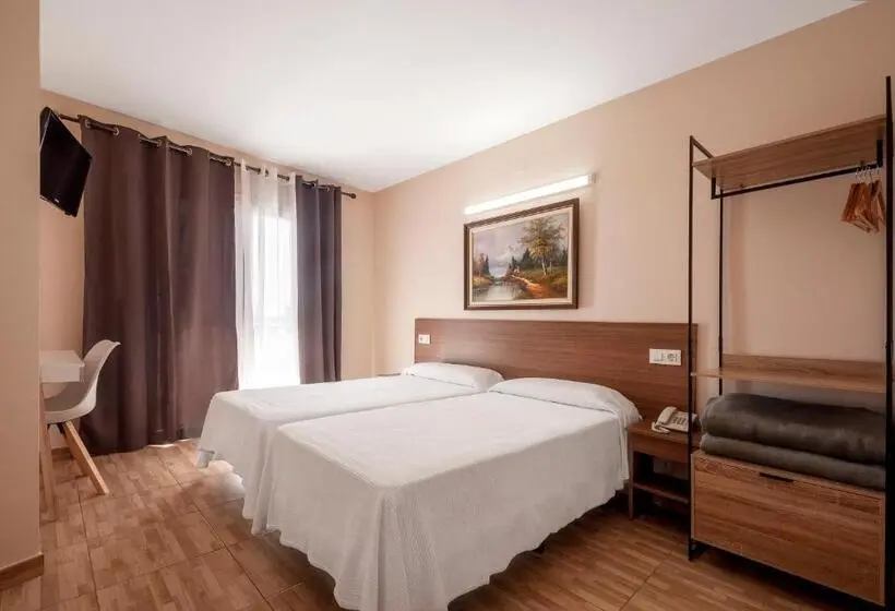 Chambre Standard avec Balcon, Silvia