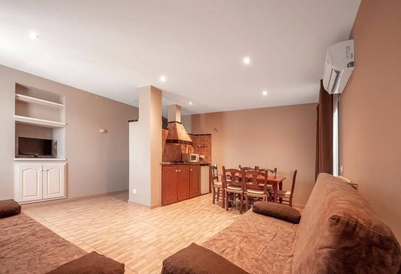 침실 1개 아파트, Silvia