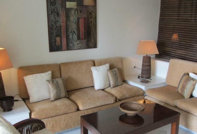 スタンダードスタジオ, Miraflores Resort