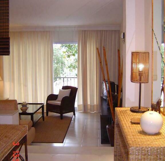 スタンダードスタジオ, Miraflores Resort