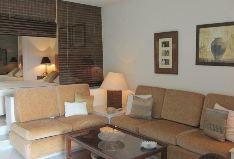 スタンダードスタジオ, Miraflores Resort