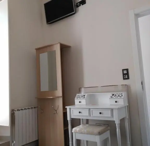 اتاق لوکس, Pension Albergue Don Alvaro