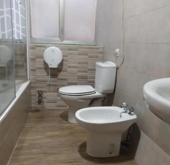 اتاق خانوادگی, Pension Albergue Don Alvaro