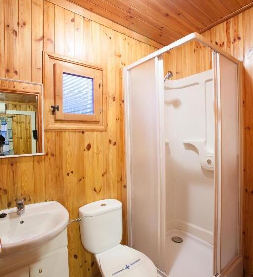 带2个卧室的标准洋房, Camping Gironella