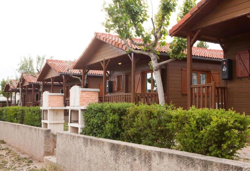 带2个卧室的标准洋房, Camping Gironella