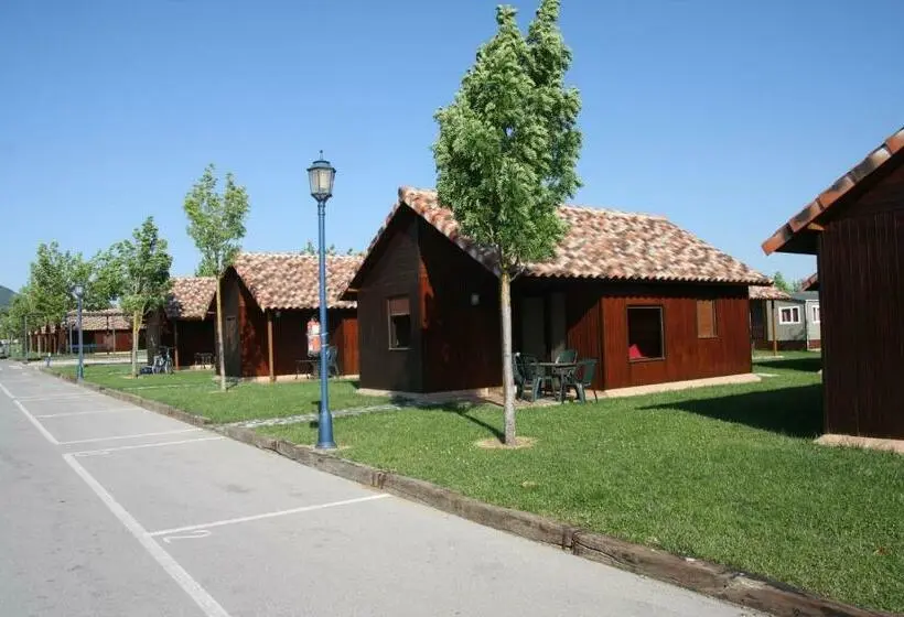 Standard-bungalow 2 Makuuhuonetta, Camping Iratxe Ciudad De Vacaciones