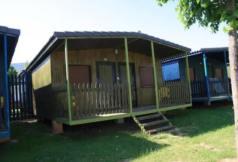 Standard Neljän Hengen Huone Jaettu Kylpyhuone, Camping Iratxe Ciudad De Vacaciones