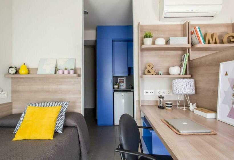 إستوديو كلاسيكى, Colegio Mayor La Concepcion