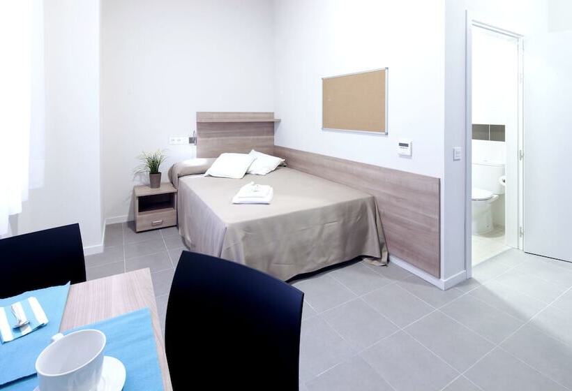 إستوديو بريميوم, Colegio Mayor La Concepcion