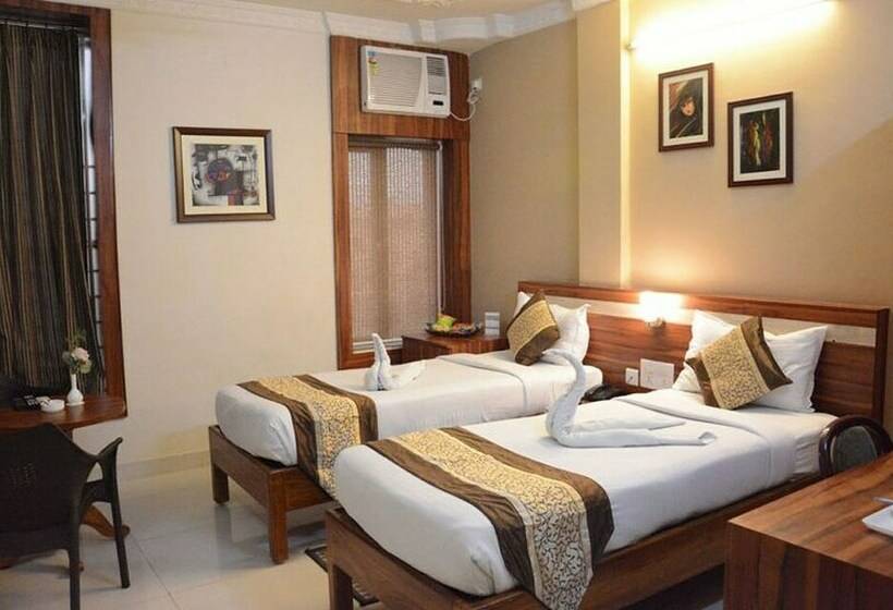 غرفة تنفيذية, Eden Roc