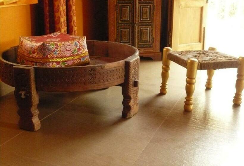 Quarto Estandar, Michele S Garden