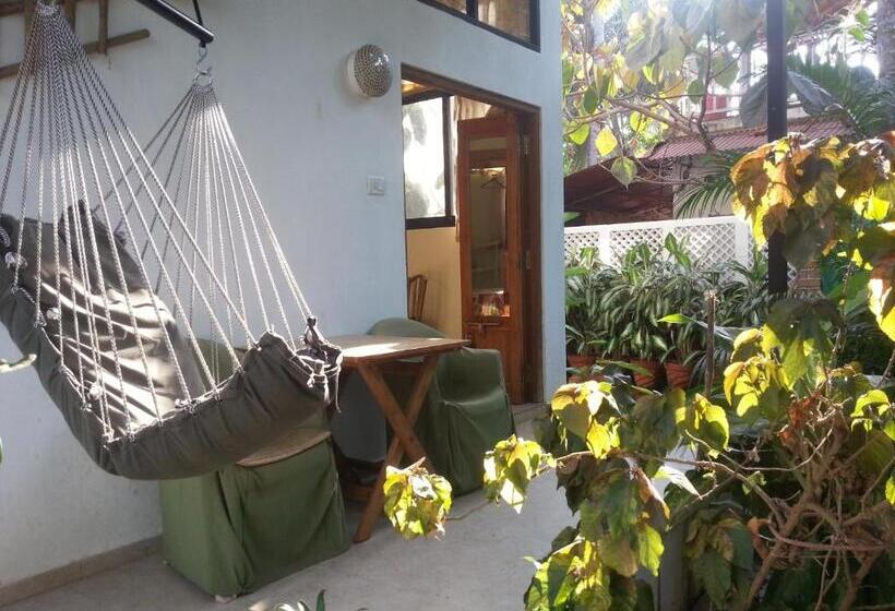 Quarto Estandar Vista Jardim, Michele S Garden